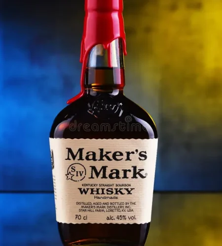 bottle-maker-s-mark-bourbon-whiskey-poznan-pol-jan-small-batch-produced-loretto-kentucky-beam-suntory-173416083